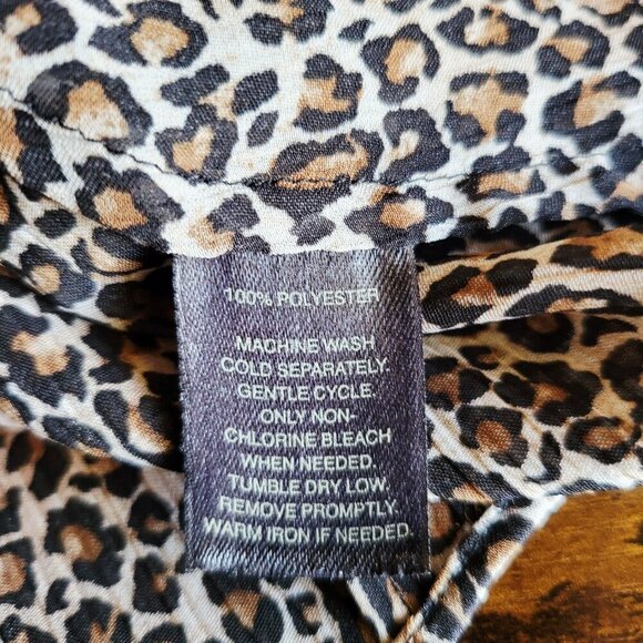 White House Black Market sheer leopard print top - Picture 6 of 7